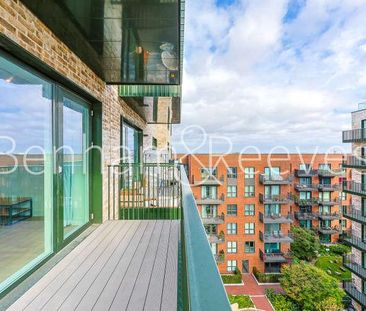 Sibley House, Greenleaf Walk, UB1 - Photo 1