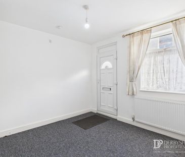 2 Bedroom Terraced House - Photo 1