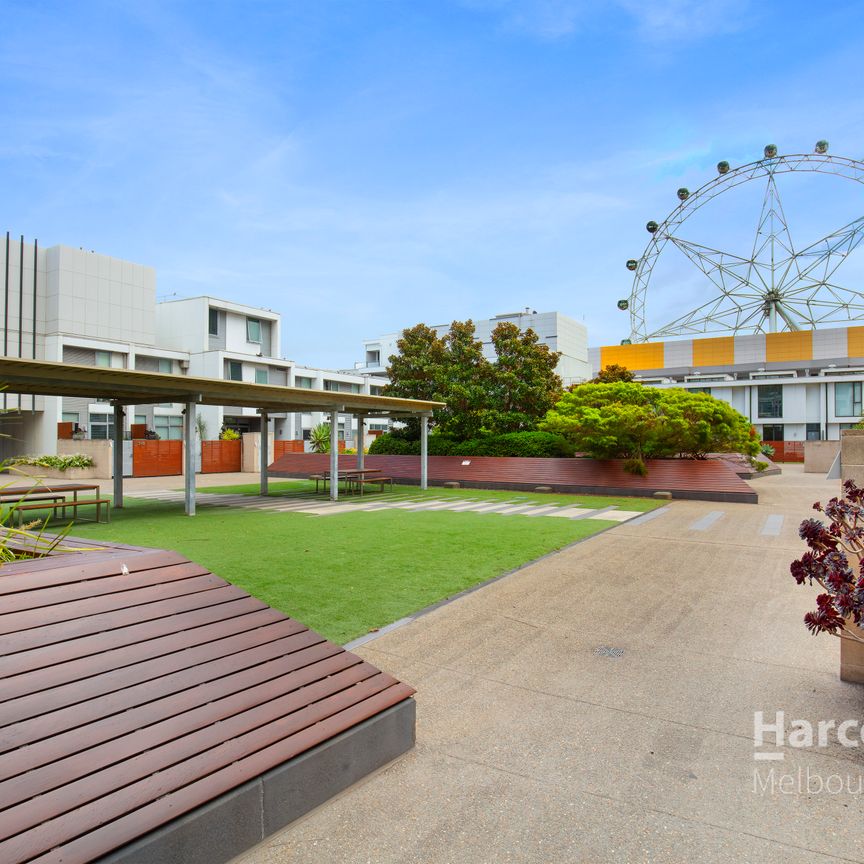 Upmarket Townhouse in Docklands! - Photo 1