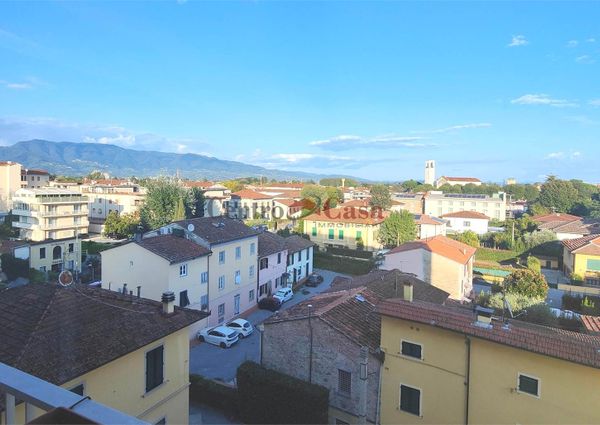 Signorile appartamento di 176 mq. ristrutturato, con vista panoramica