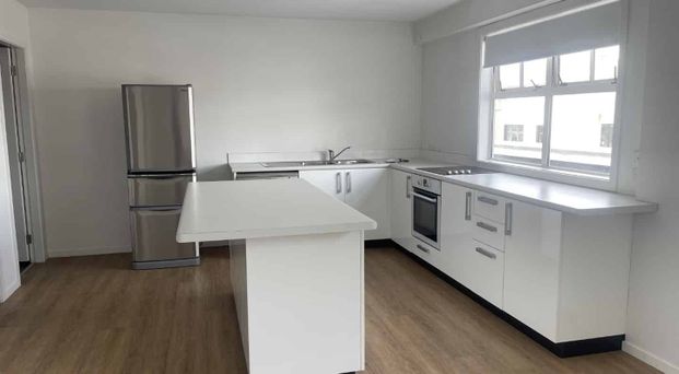 Modern Apartment of Jackson Street - Photo 1