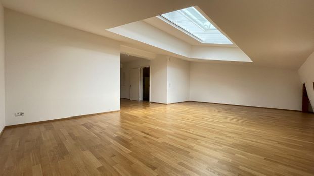 Loft-Dach-Wohnung an zentraler Lage nähe Burgfelderplatz - Foto 1