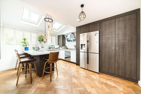 3 bedroom terraced house to rent - Photo 5
