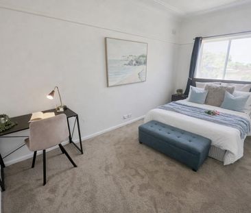 Ideal Family Home - Photo 4