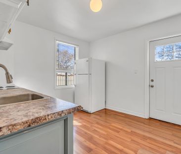 For Lease - 157 Wallace Avenue, Toronto, Ontario - Photo 3