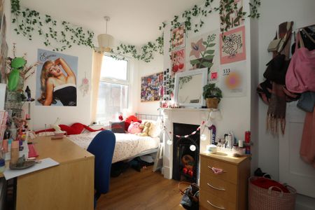 Montague Road (3 bed) - Photo 3