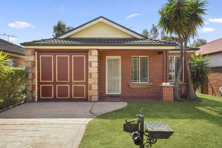 Stunning 3 Bedroom Full Brick Home - Photo 3