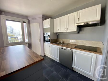 Location Appartement 3 pièces 75m² GRANVILLE 50400 - Photo 5