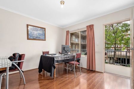 7D/17 Eden Street, Adelaide. - Photo 2