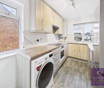 2 bedroom maisonette to rent - Photo 4