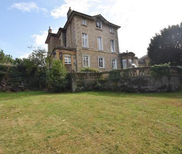 3 bedroom flat to rent - Photo 6
