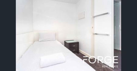 Sleek Inner-City Apartment Living - Photo 4