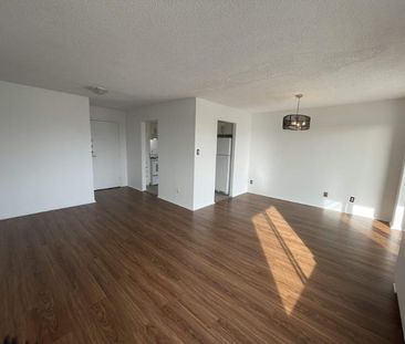 2 CH - 1 SDB - Côte Saint-Luc - $1,600 /mo - Photo 1