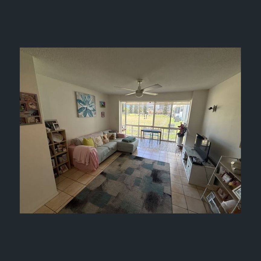 2 BEDROOM UNIT IN SURFERS PARADISE - Photo 1