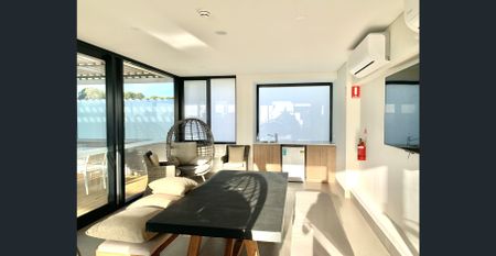 Modern 2-Bedroom, 2-Bathroom Apartment | Vincent Street, Perth - Photo 4