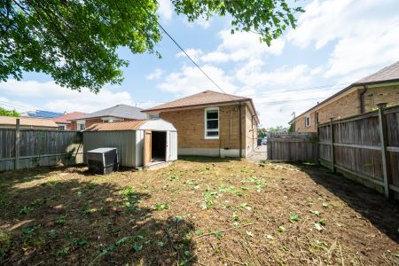 For Lease - 1592 Pharmacy Avenue, Toronto, Ontario - Photo 2