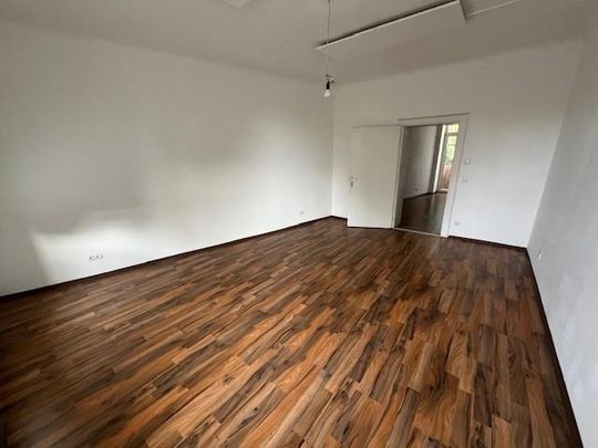 1. Monat mietfrei – PROVISIONSFREI – Jakomini – 68m² – 2 Zimmer – extra Küche – Balkon – neuwertig - Foto 1