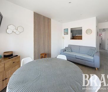 Location Appartement 2 pièces Meublé 35m² LES SABLES D OLONNE 85100 - Photo 2