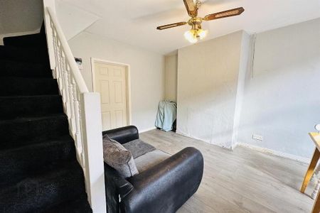 22 Acton Street, Belfast, BT13 3GU - Photo 2