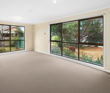 15 Hayden Close,Florey - Photo 3