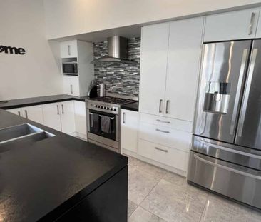 THREE BEDROOMS - KELVIN GROVE - Photo 3