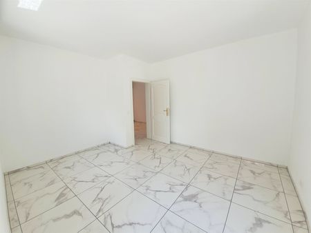 Charmante 2.5-Zimmer-Wohnung in Diessenhofen - Photo 2