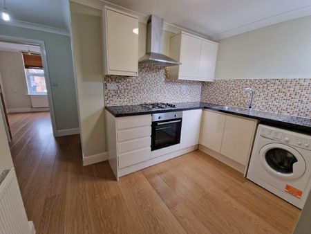 1 Bed Flat, High Street, E17 - Photo 5
