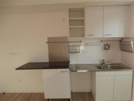 Location Appartement 3 pièces 57m² LA CHAPELLE SUR ERDRE 44240 - Photo 2