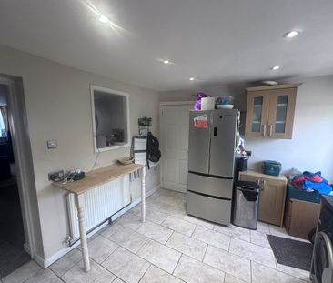 Gower Road, Swansea, SA2 - Photo 1