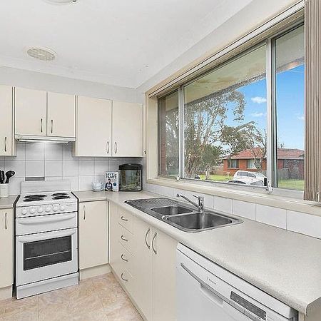 Perfect Location - Easy access to CBD - Photo 4