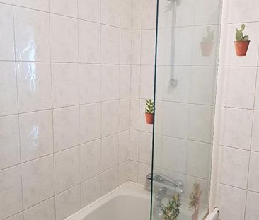 Location Appartement 3 pièces 72m² BREST 29200 - Photo 2