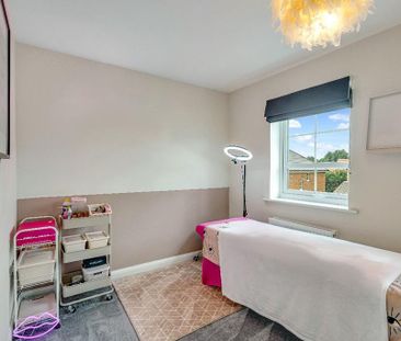 2 bedroom semi-detached house to rent - Photo 3