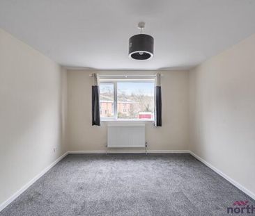4 bedroom terraced house to rent - Photo 4