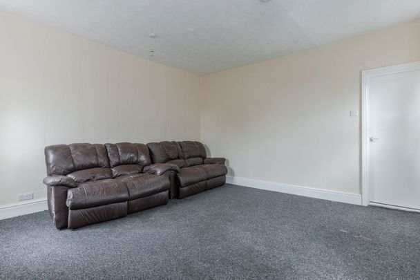 Tennyson Road, Luton, LU1 3RT - Photo 1