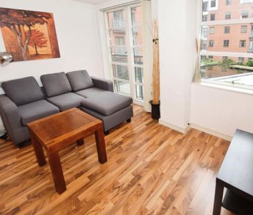 2 bedroom flat to rent - Photo 4