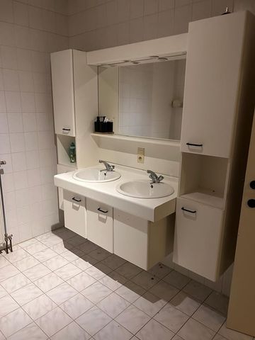 Appartement te huur - Foto 4