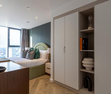 3 bedroom flat to rent - Photo 4