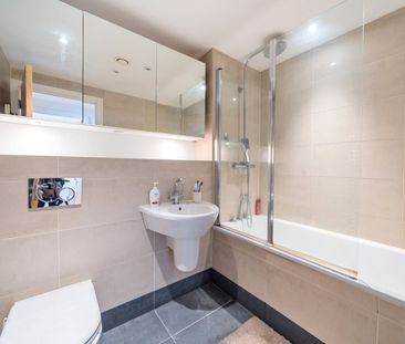 Oakridge Place, 46 Oak End Way, Gerrards Cross,SL9 - Photo 5