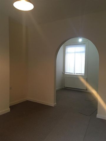 2 Bedroom Terraced House for Rent - Photo 3