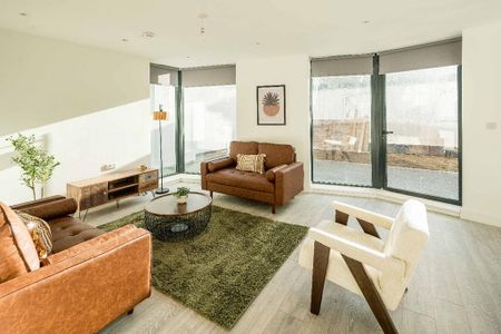 4 bedroom flat to rent - Photo 4