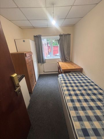 Room in a Shared House, Humber Road, CV3 - Photo 3