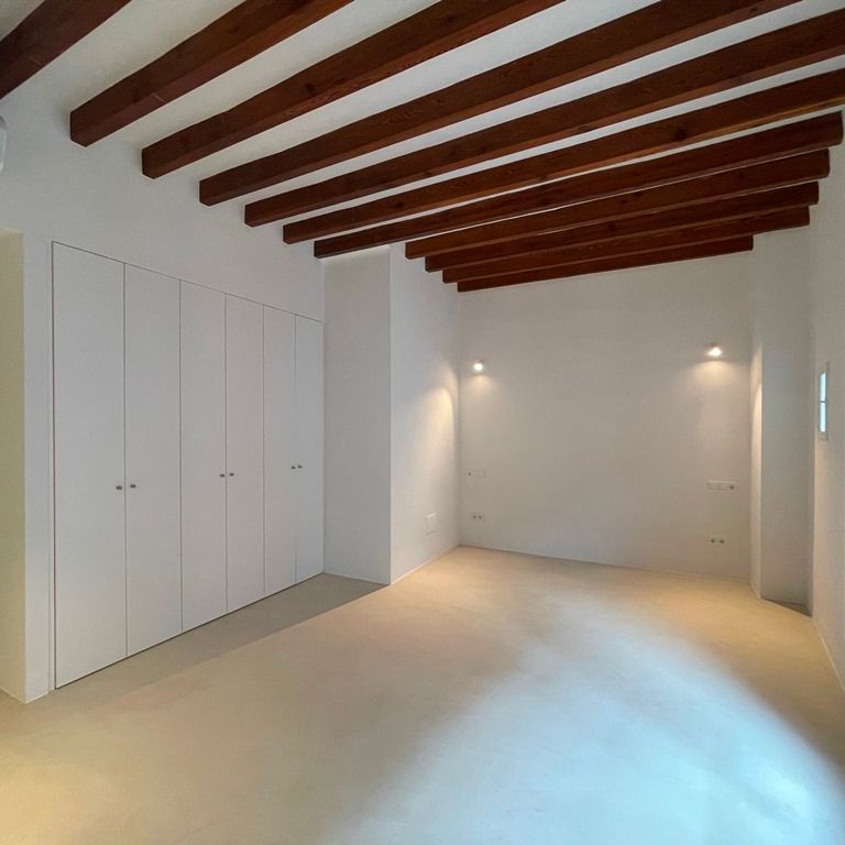 Lujoso apartamento sin muebles, a estrenar de 2 dormitorios en zona Paseo del Borne, Palma. - Photo 1