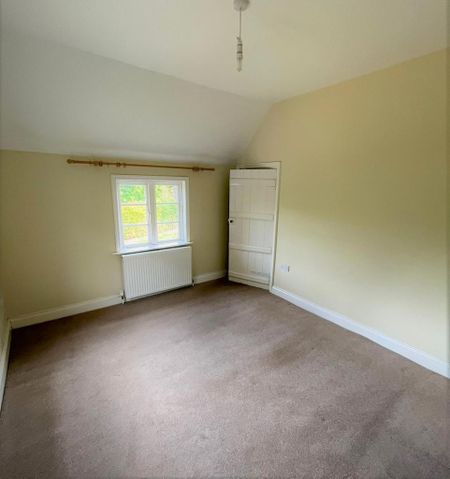 2 bedroom semi-detached house to rent - Photo 2