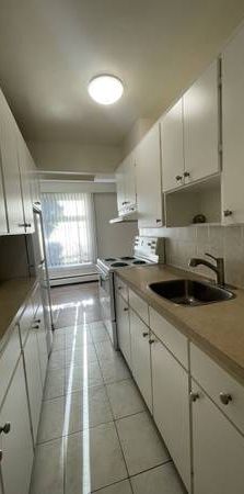 1 bed/1 bath apartment in Kerrisdale - Photo 1