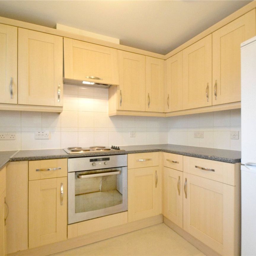 Harry Close, Croydon, CR0 - Photo 1