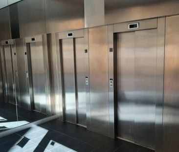 Piso de alquiler en Carrer de L'escultor Viciano, 1, Casco Histórico - Photo 4