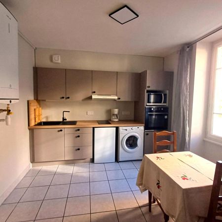 Location Appartement 2 pièces 30m² MILLAU 12100 - Photo 3