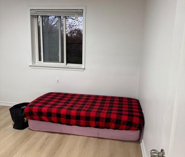 For Lease - 43 Aloma Crescent, Brampton, Ontario - Photo 4