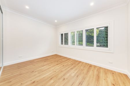 201 Eastern Valley Way, Middle Cove NSW 2068 - House For Rent | Domain - Photo 2