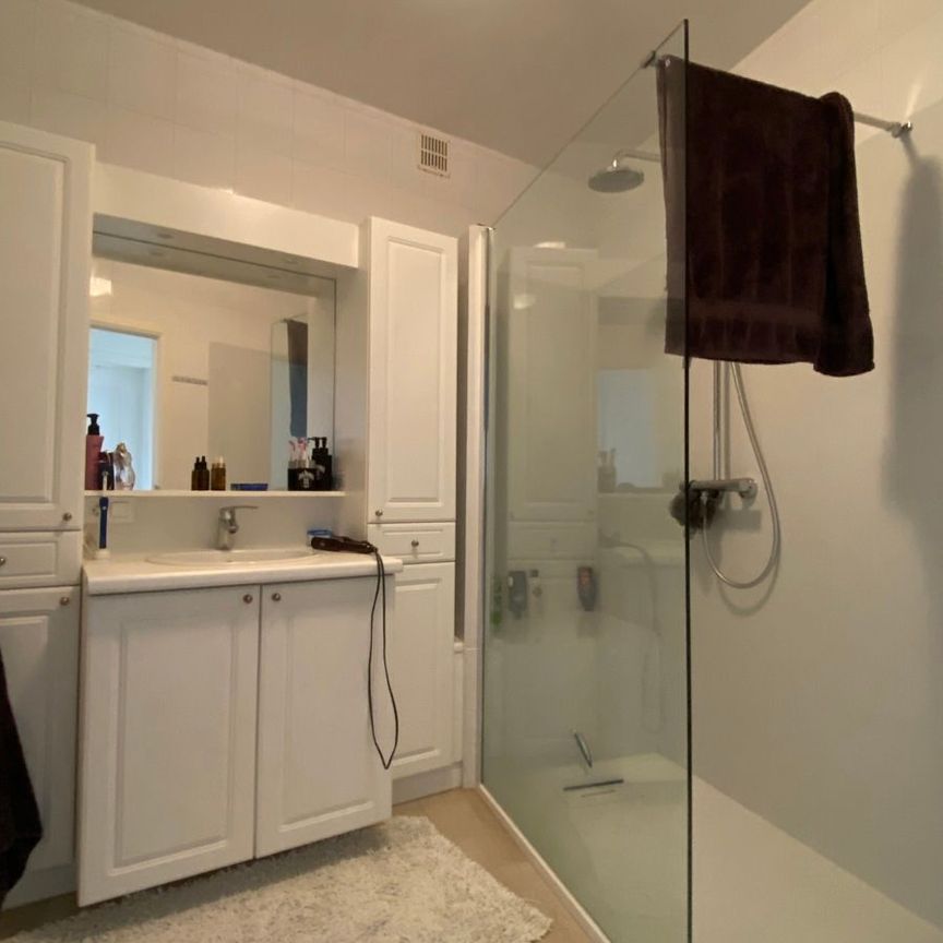 Appartement te huur - Photo 1